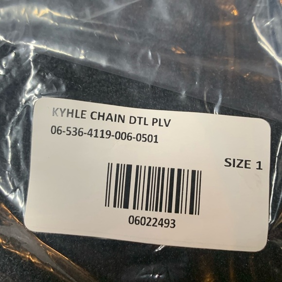 Demi Chain Detail Pullover Sweater - Picture 7 of 8